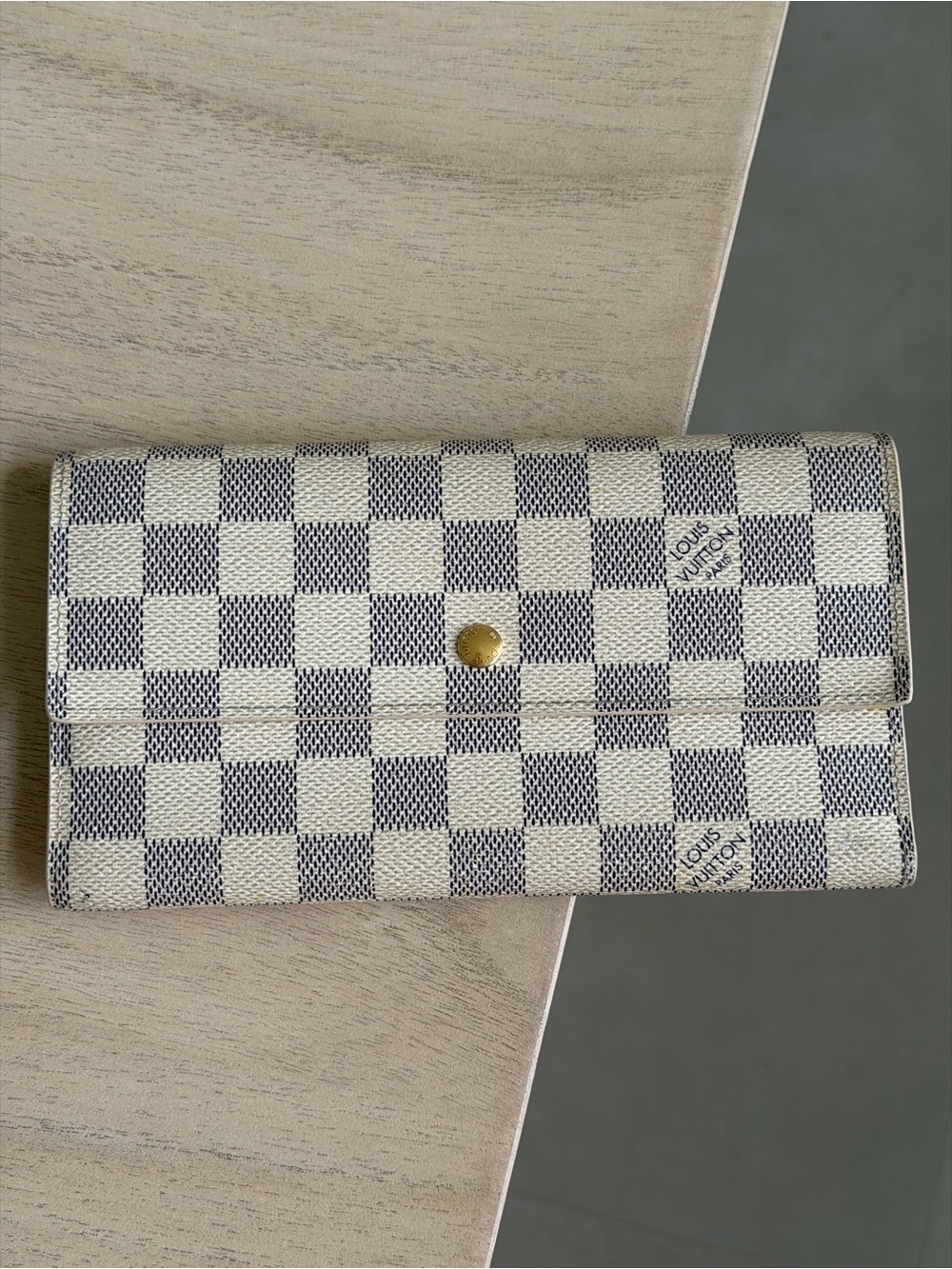 Louis Vuitton Damier Azur Sarah Wallet
